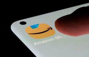 Amazon seen triumphing over Apple privacy changes in digital ad business