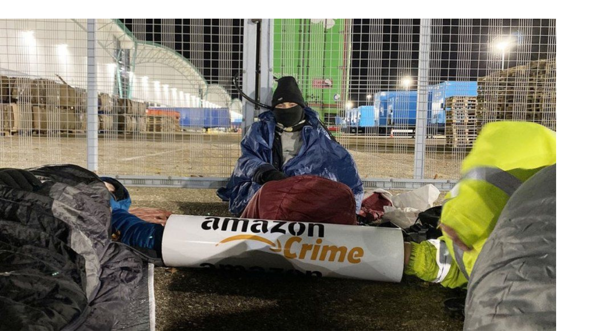 Amazon protests 31 arrested as Extinction Rebellion targets retailer