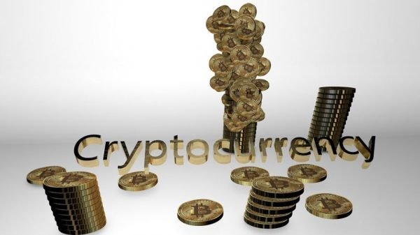 cryptocurrency stumble-image fro pixabay by kalhh