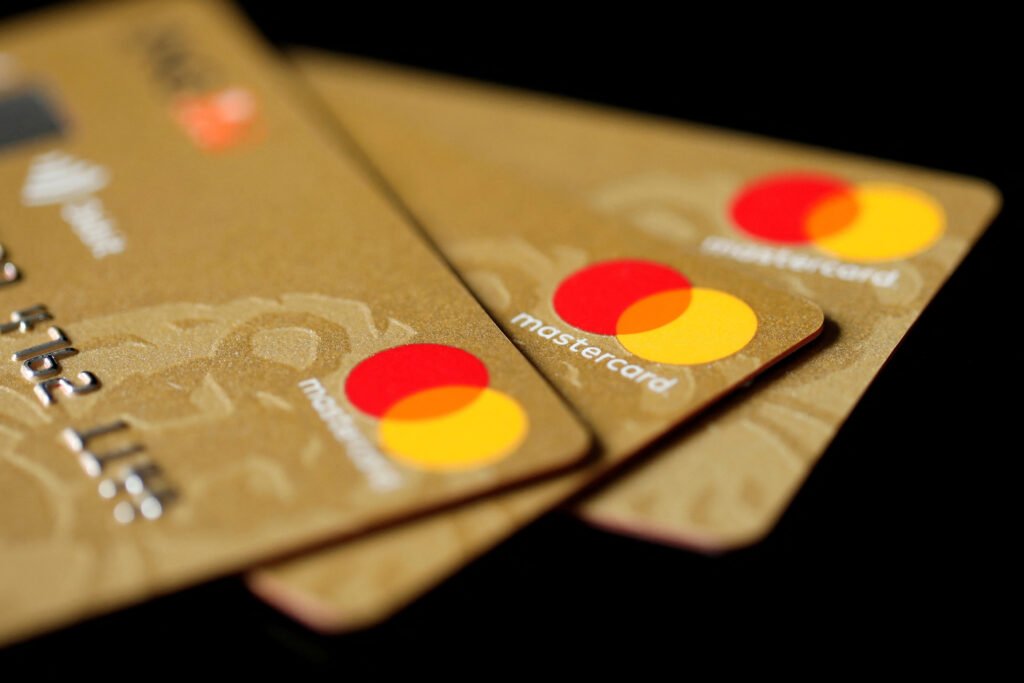 How to manage employee credit card usage
