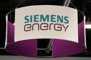 The logo of energy technology company Siemens Energy is displayed during the LNG 2023 energy trade show in Vancouver, British Columbia, Canada, July 12, 2023. REUTERS/Chris Helgren/File Photo