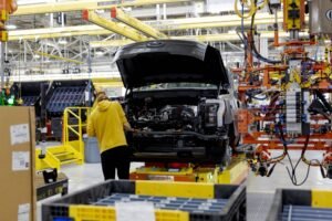 Manufacturers Urge US Authorities to Restrict Chinese Automaker