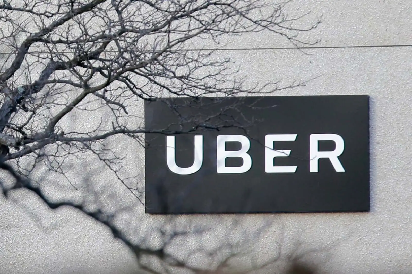 Uber Settles Lawsuit with Australian Taxi Drivers, Agrees to Pay